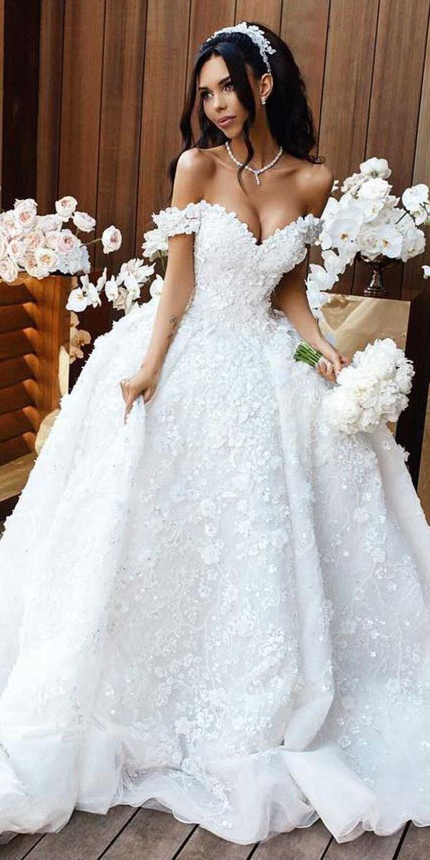 Ball Gown Cap Sleeve V-Neck Luxury Wedding Dress Appliques Beaded ...