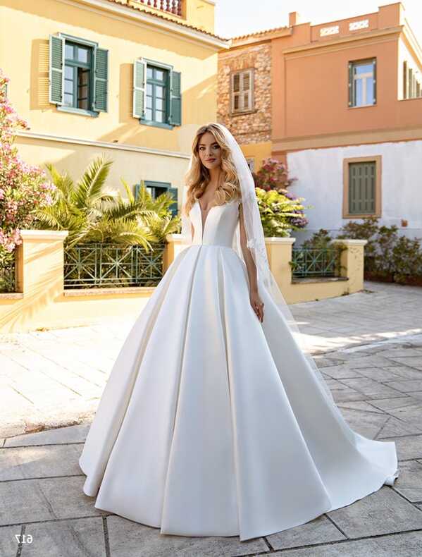 Ball Gown Wedding Dress 617, V-neck Wedding Dress, Short Sleeves ...