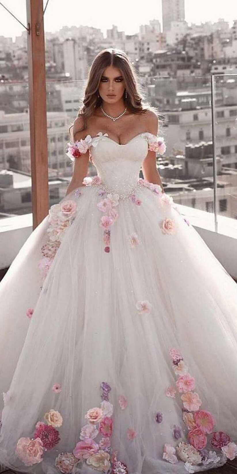 Ball Gown Wedding Dresses You&#39;ll Love | Wedding Dresses Guide