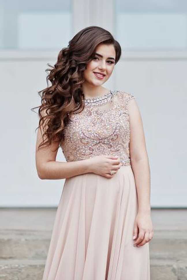 Beautiful Modest Prom Dresses | LoveToKnow