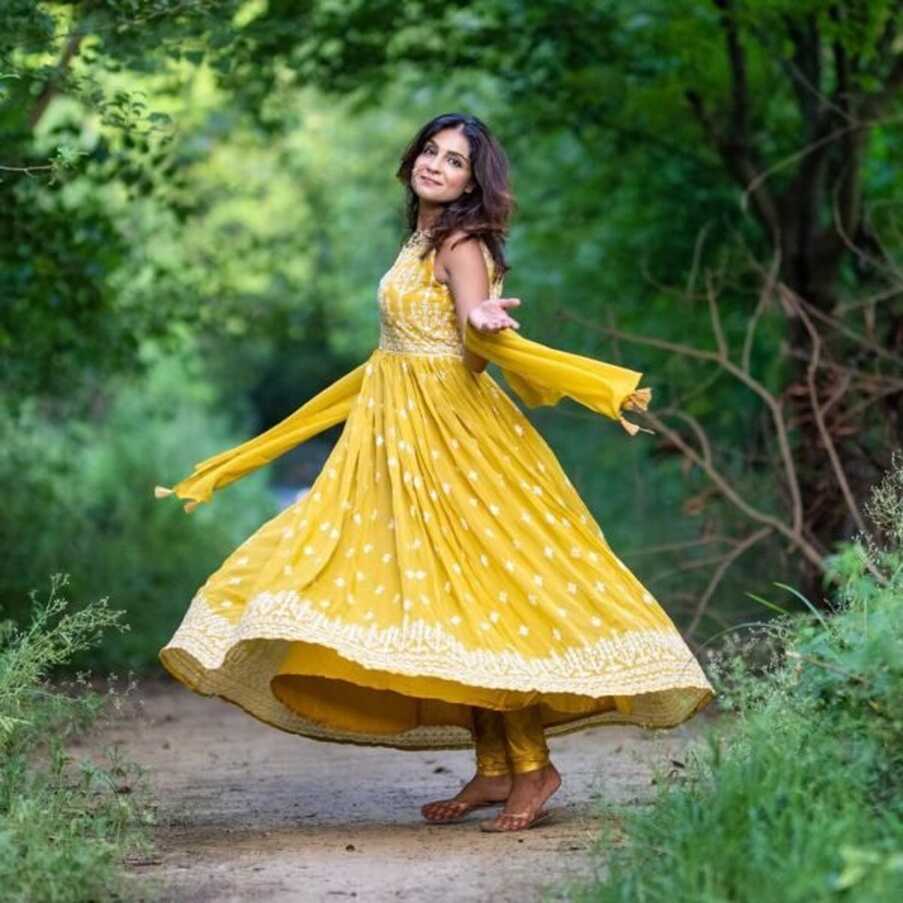 Beautiful Simple Dress For Haldi Function For Bride - Evilato