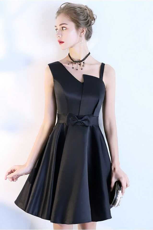 Black Aline Short Party Dress for Homecoming with Irregular Strap