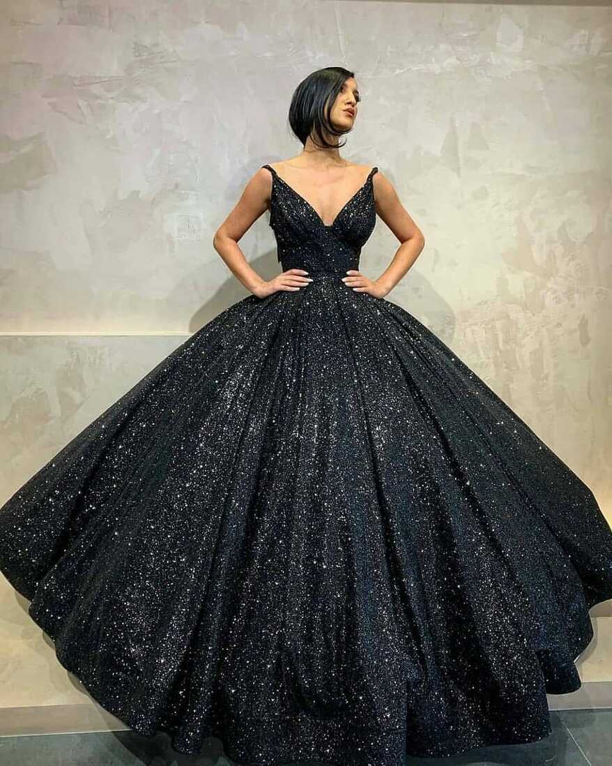 Black Ball Gown, sleeves less at Rs 7500 in Surat | ID: 23290152062