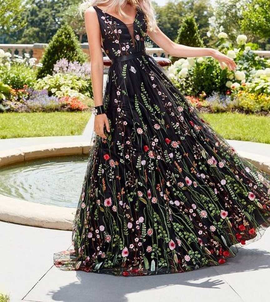 Black Flower Sleeveless Wedding Dress | Floral evening dresses ...