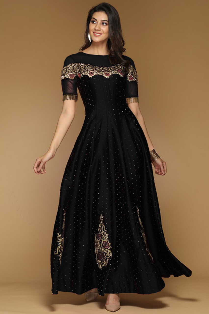 Black Gowns Online: Latest Designs of Black Gowns Shopping