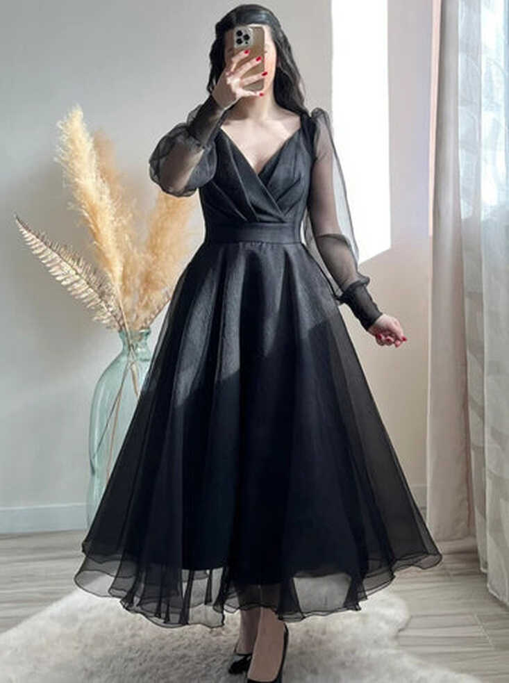 Black Indian Gowns - Buy Indian Gown online at Clothsvilla.com