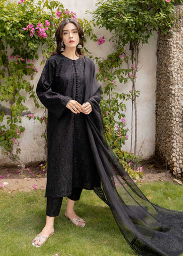 Black Paisley – Sadaf Fawad Khan