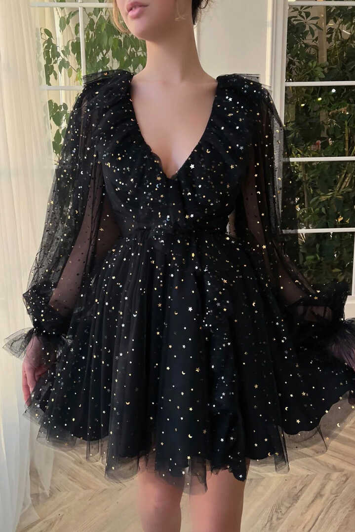 Black V-Neck Tulle Short Prom Dress, Cute A-Line Long Sleeve Party Dre