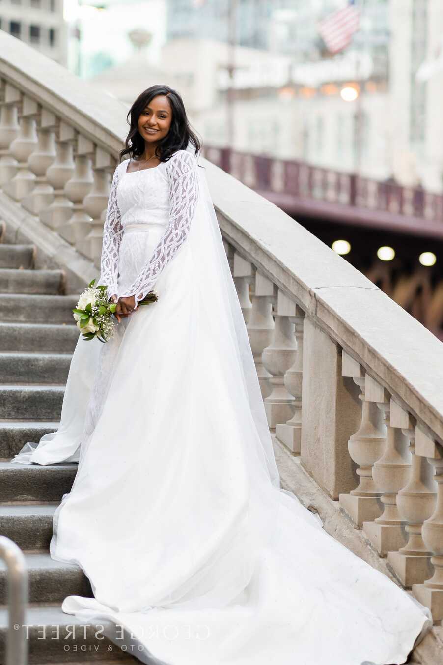 Blog | Cozy Yet Chic Bridal Dress Ideas For A Winter Bride