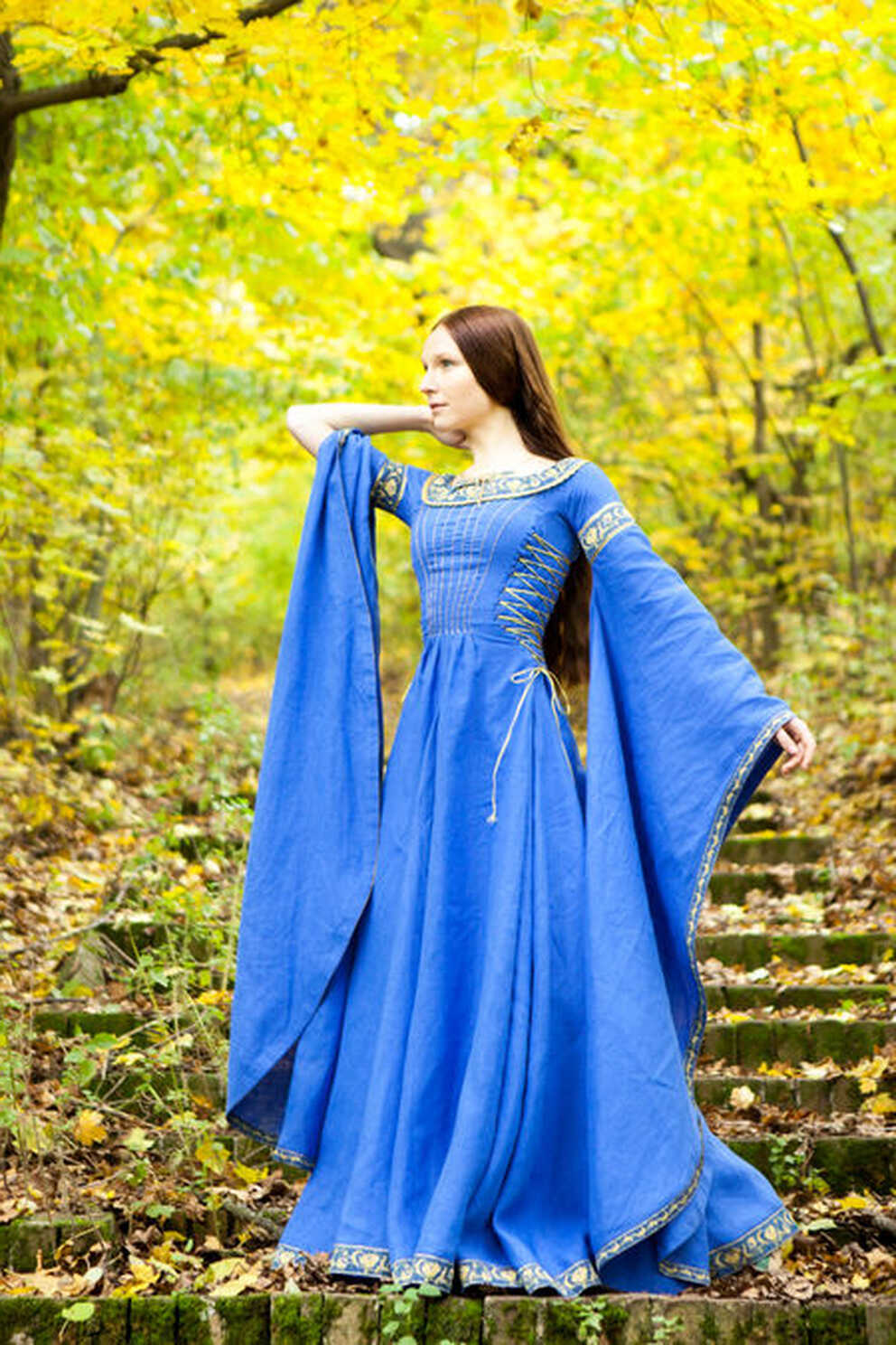 Blue medieval dress &quot;Lady of the Lake&quot;. Available in: green flax ...