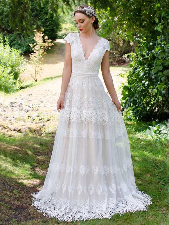 Boho lace wedding dress – Tulip Bridal