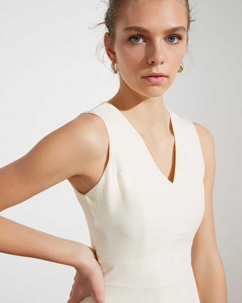 Buy Off-White Dresses for Women by TRENDYOL Online | Ajio.com