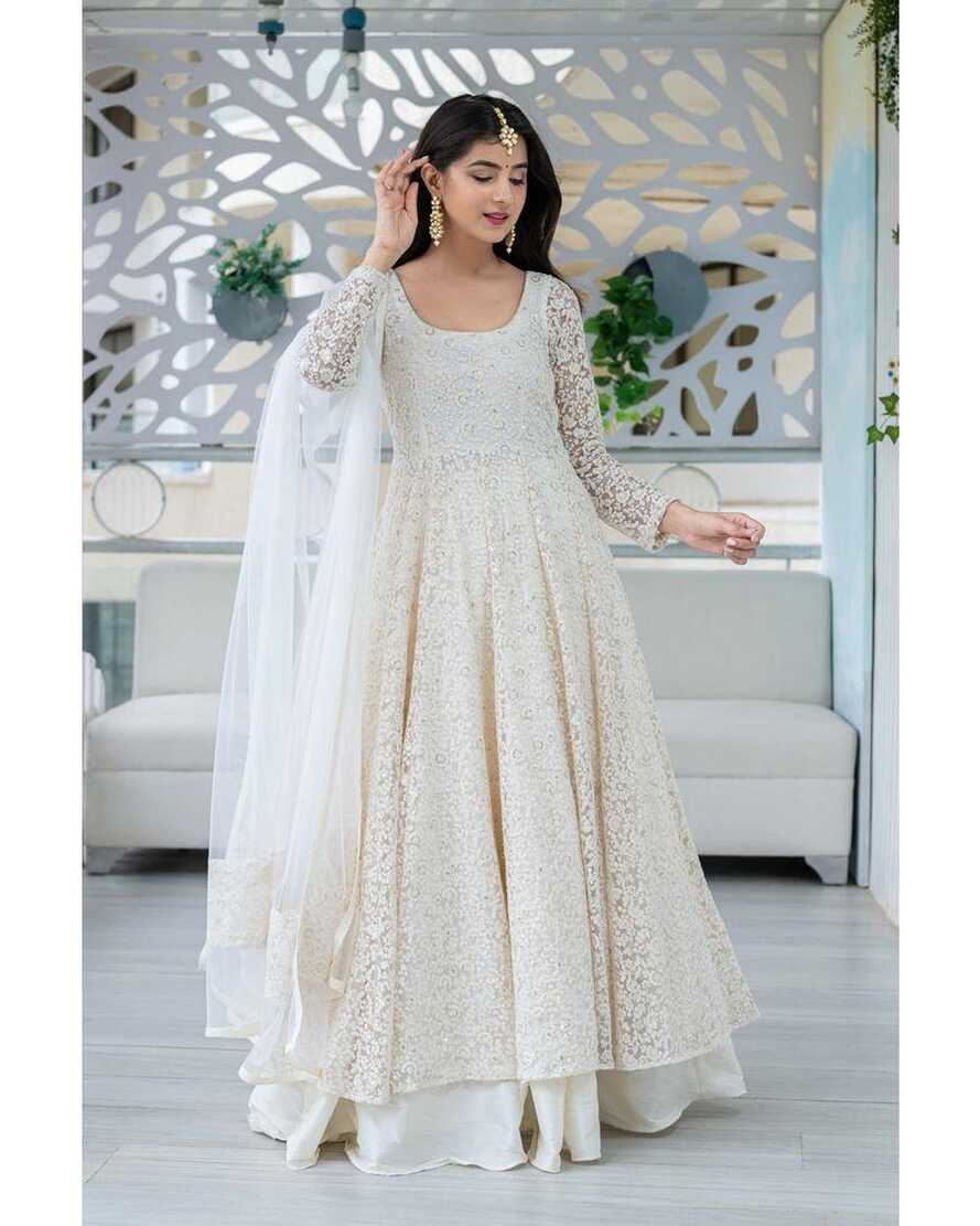 Buy Women&#39;s White Thread Anarkali With Chanderi Skirt Set Of 3 ...