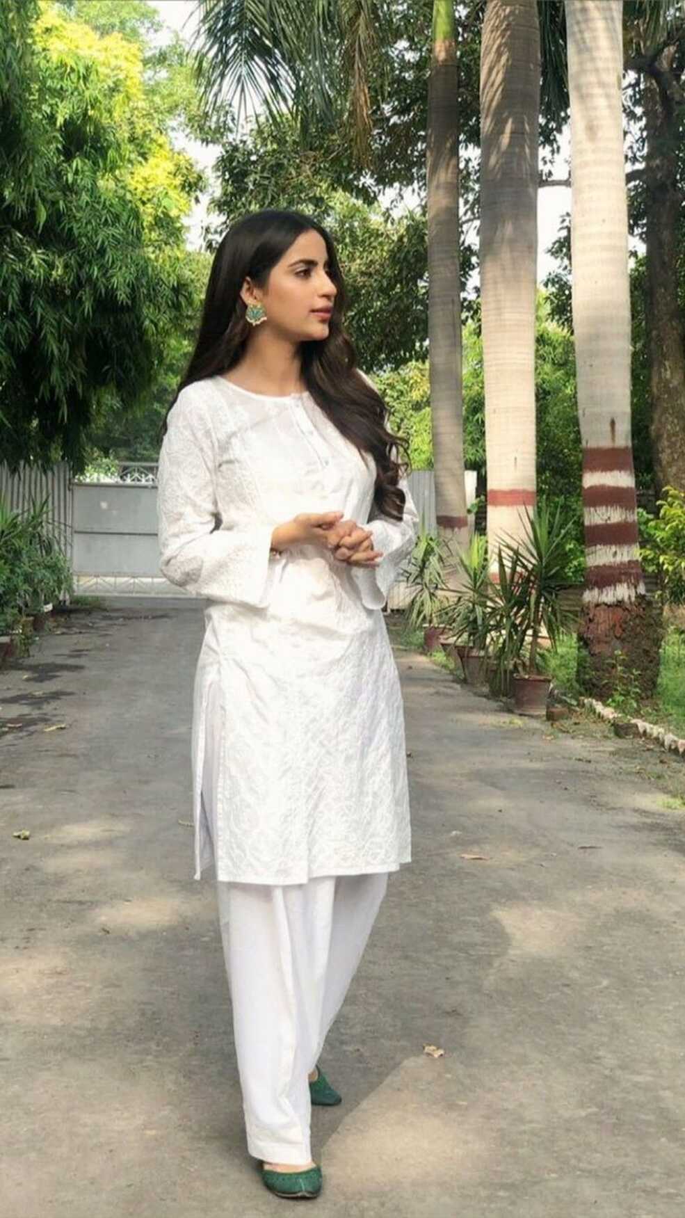 Casual Fashion Women | Simple white dress, Pakistani fashion ...