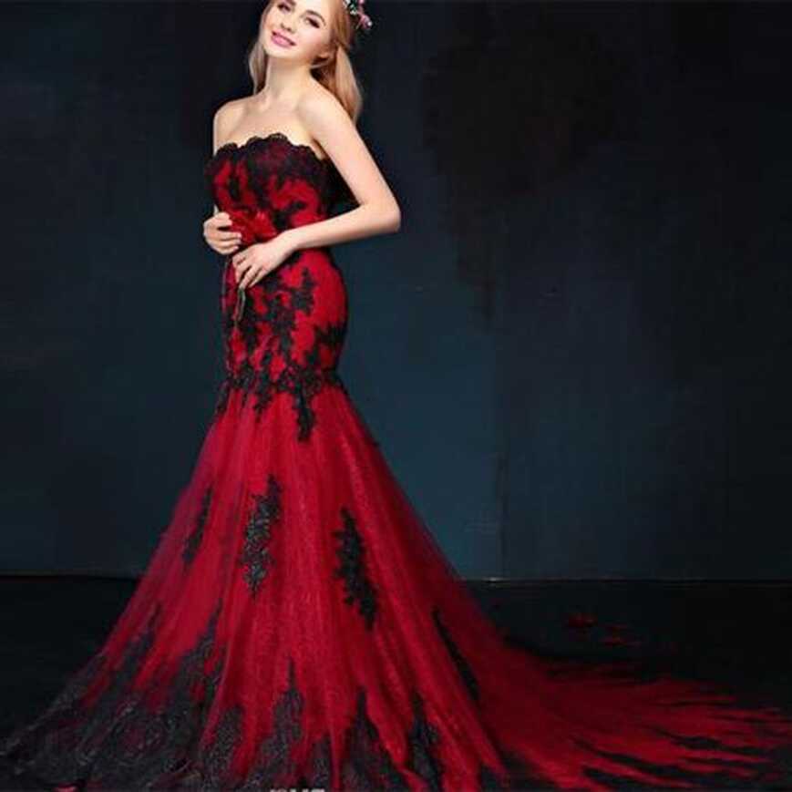 Charming Strapless Gothic Wedding Dresses Lace Appliques Tulle ...