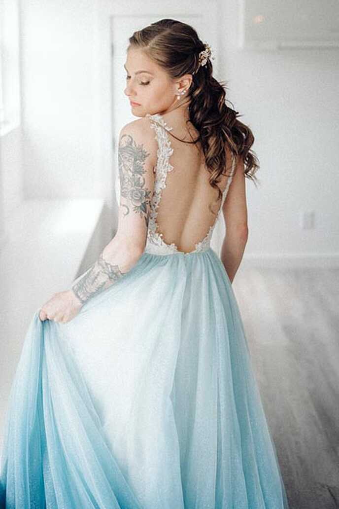 Choosing the Perfect Backless Wedding Dress for Your Bridal Style ...