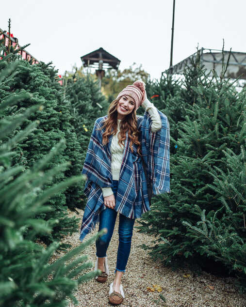 Cute Christmas Outfits | Fashion | Lone Star Looking Glass