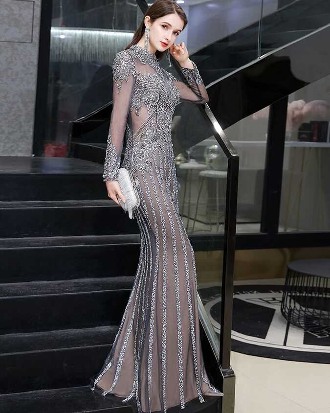 Elegant Beading High Neck Grey Evening Dress with Long Sleeves