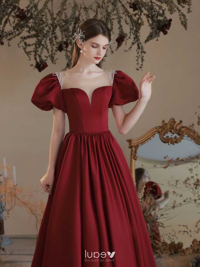 Elegant Burgundy Satin Prom Dresses 2021 A-Line / Princess Beading ...