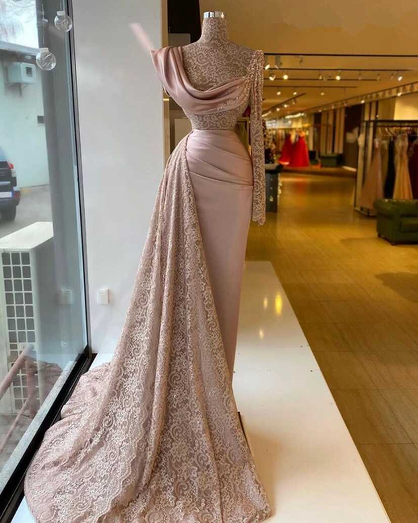 Elegant High Neck Arabic Dubai Style Prom Gown Unique Design ...