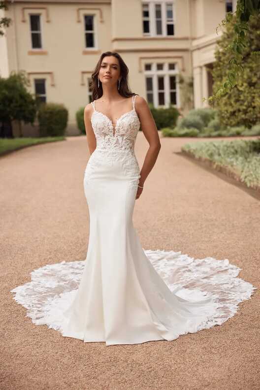 Elegant Wedding Dresses | Sophia Tolli