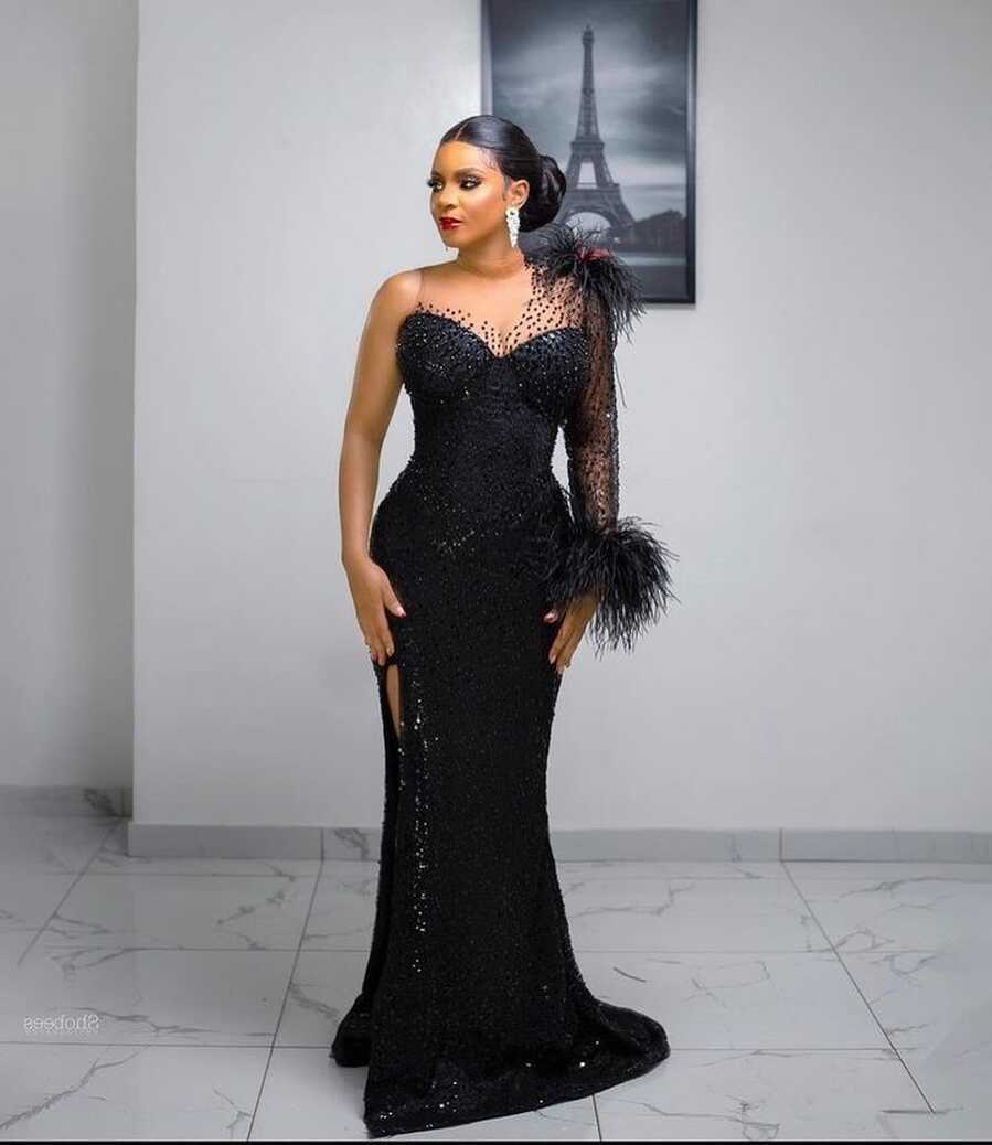 Exclusive and Latest Asoebi Styles for Wedding. - Ladeey