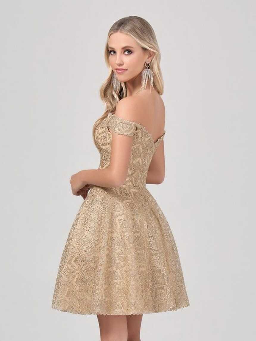 Find Luxury Bridal Gowns from Val Stefani