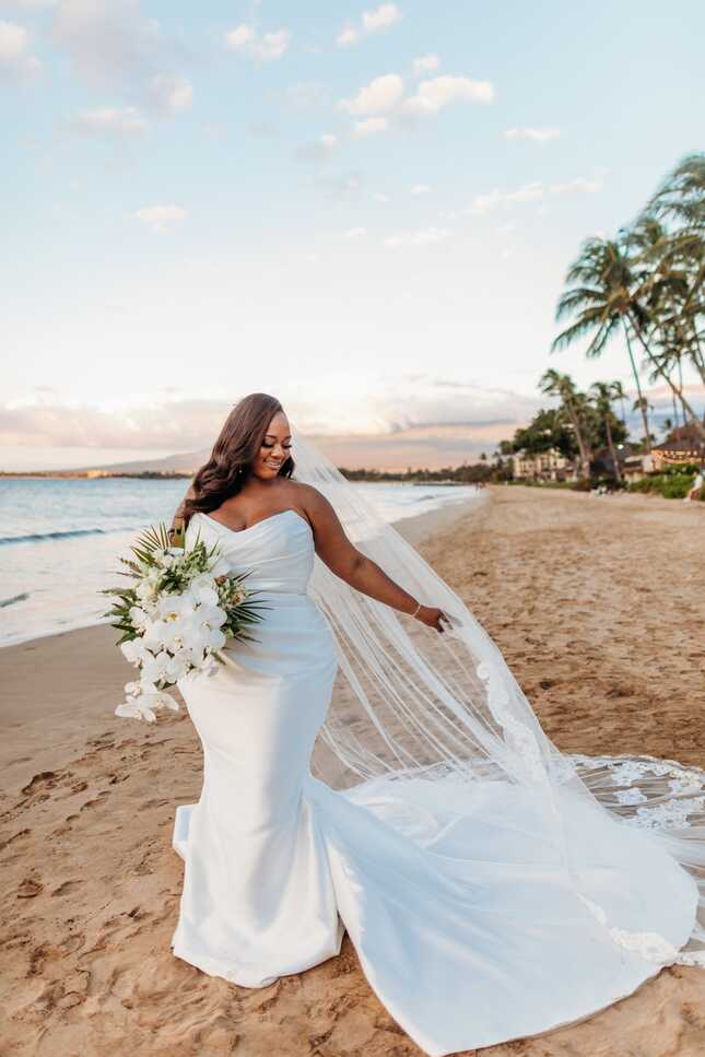 Finding the Perfect Plus Size Wedding Dress - Trendy Curvy