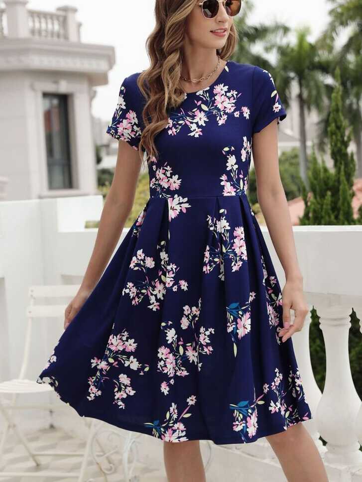 Floral Print Fold Pleated Detail Dress | SHEIN