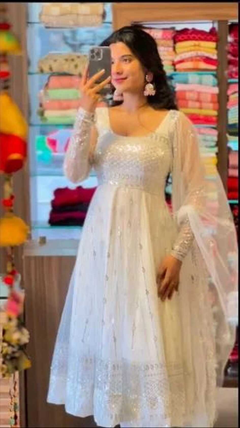 Georgette Sequins White Gowns For Women Party Wear at Rs 1298 ...