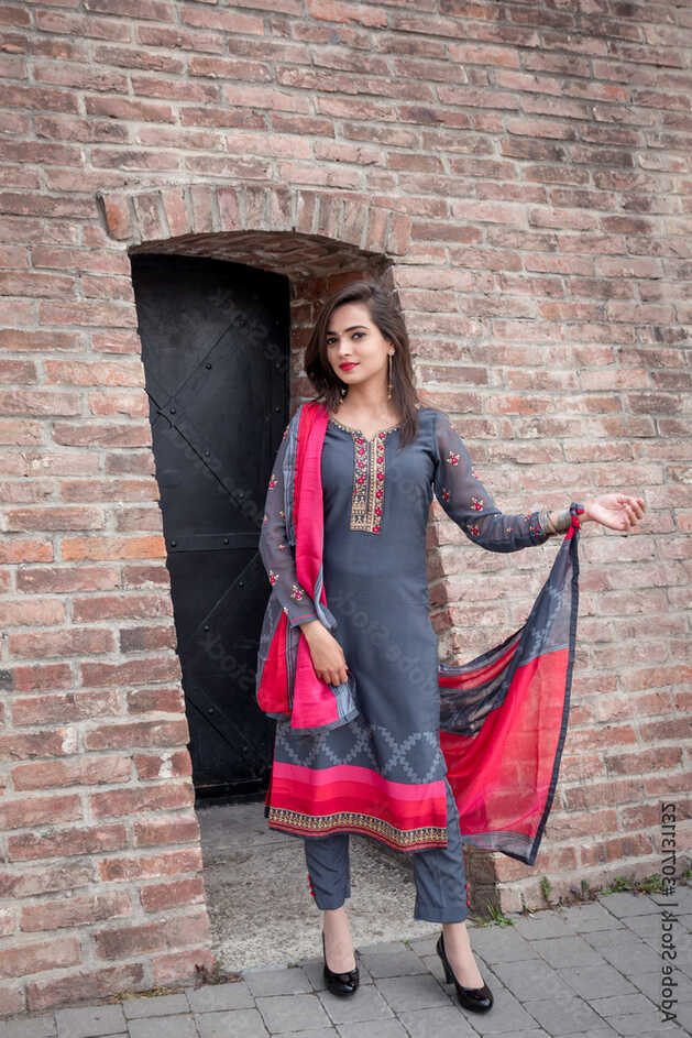 Girl in traditional Indian clothing, salwar kameez. Indian girl in ...