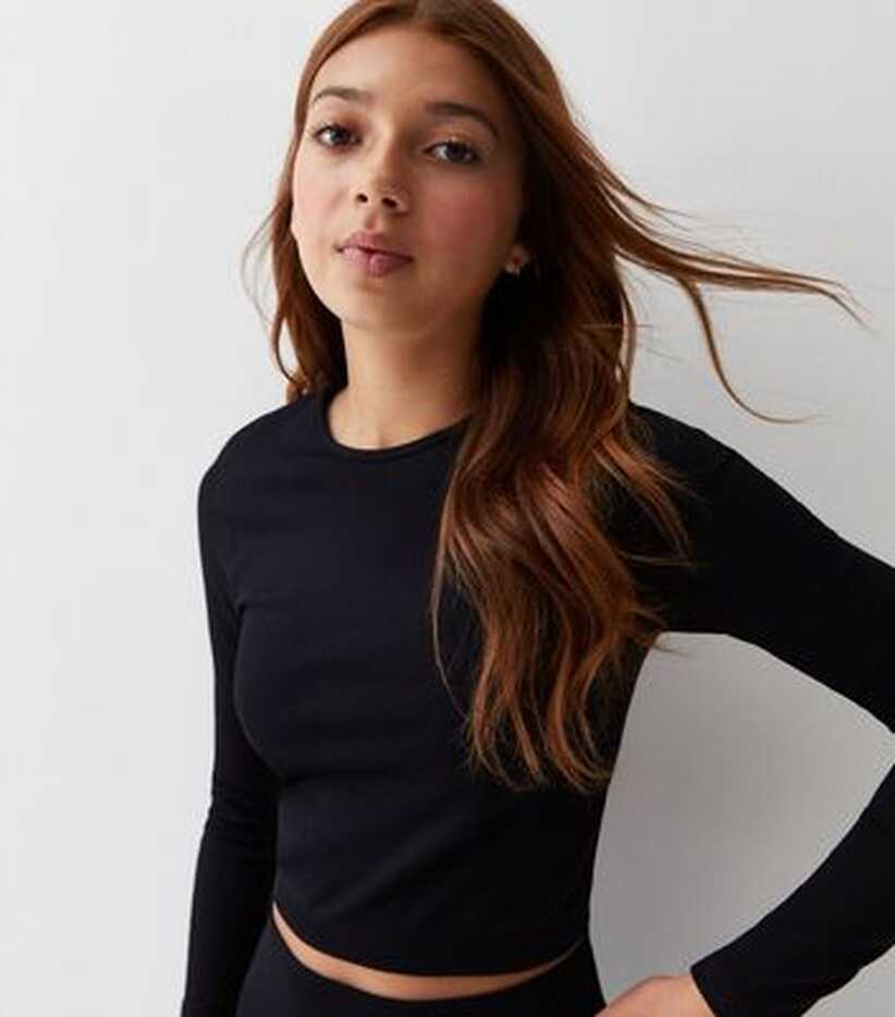 Girls Black Ribbed Long Sleeve Sports Crop Top | New Look