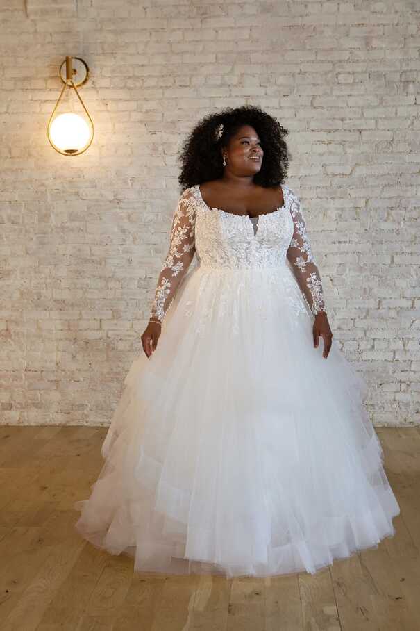 Glamorous Plus Size Fall Wedding Dress with Lace Long Sleeves ...