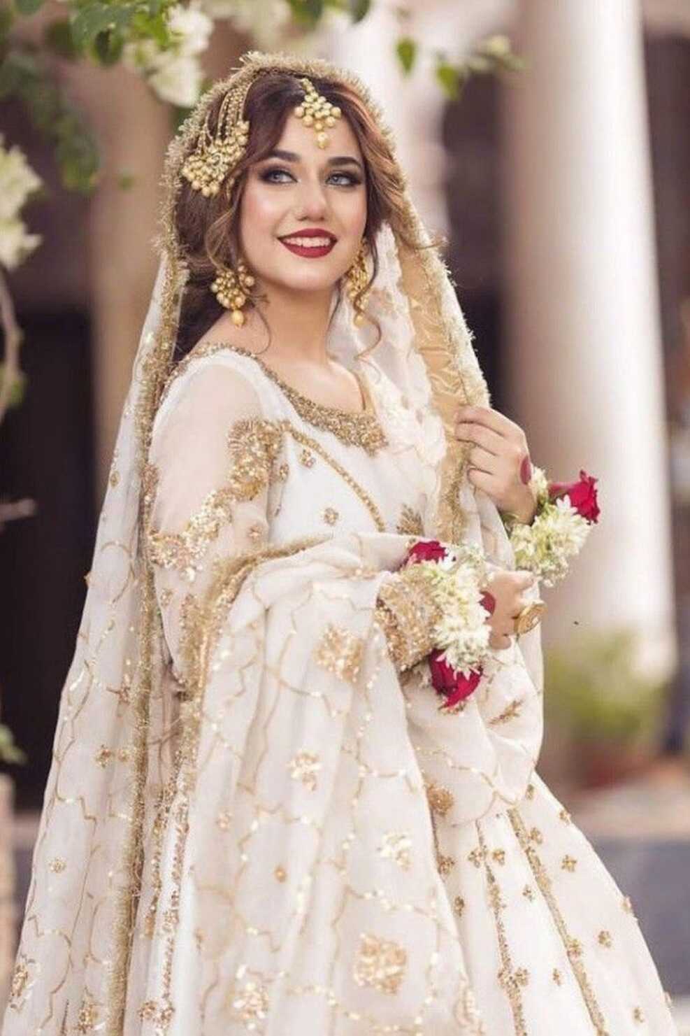 Gorgeous Nikkah bride in white Look, Pakistani bride