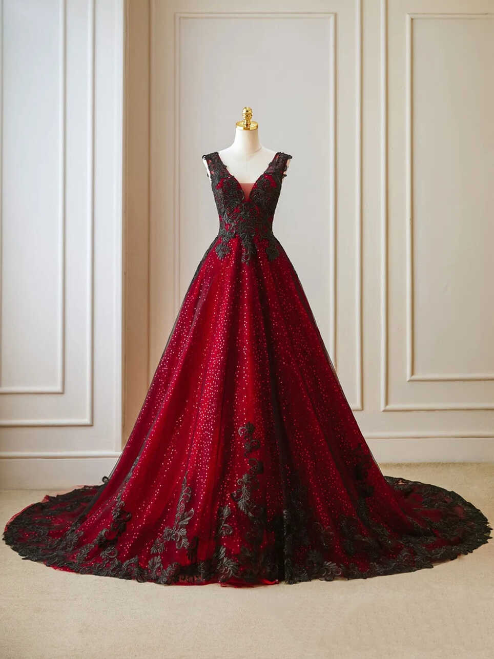 Gothic Wedding Dresses Lace Black and Red V Neck Sparkly ...