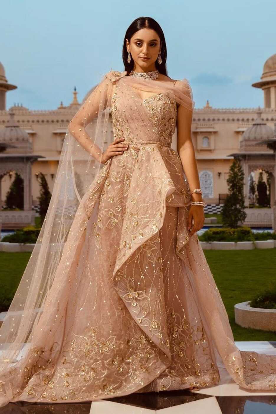 Gowns For Indian Wedding Reception: Ultimate Guide