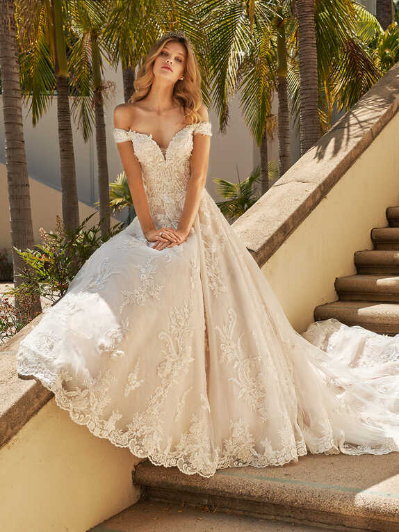 Guide For Finding The Right Wedding Gown For Your Body Shape