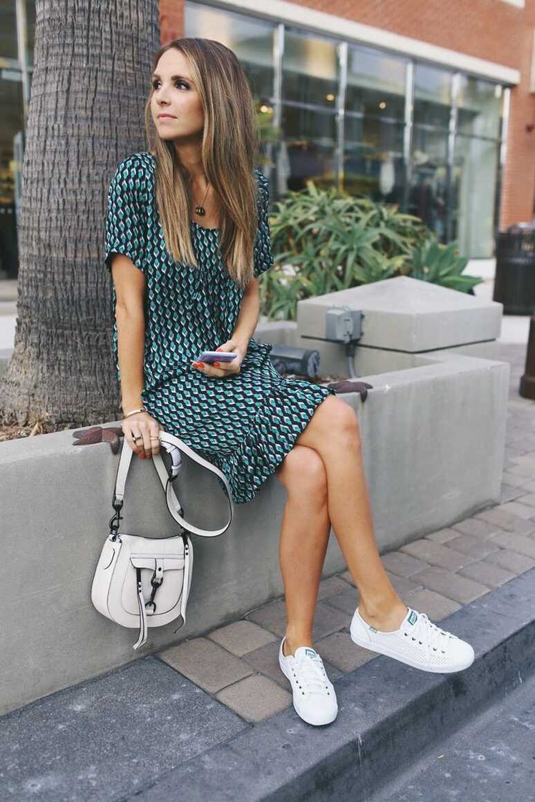 HOW TO STYLE SNEAKERS WITH DRESSES - Merrick&#39;s Art