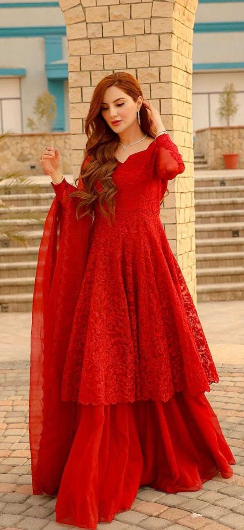 Hot Red Pakistani dress | Giyim, Kıyafet, Gelin buketi