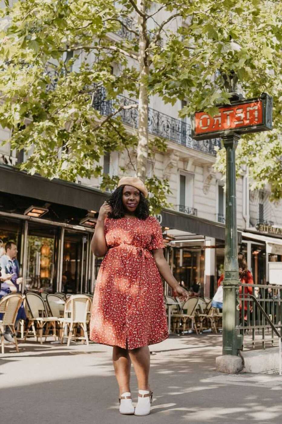 How to Dress Like a French Woman | Plus Size Fashion - CeCe Olisa