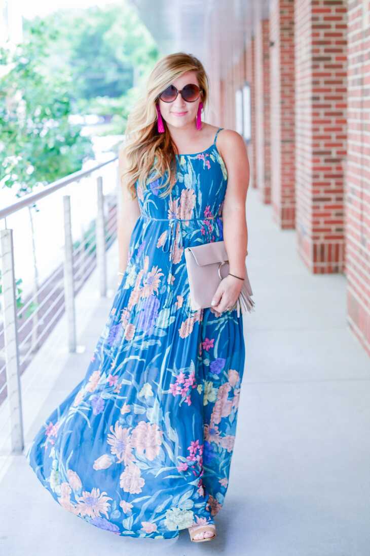 How to Wear a Maxi Dress | Short Girls&#39; Guide | Coffee Beans and ...