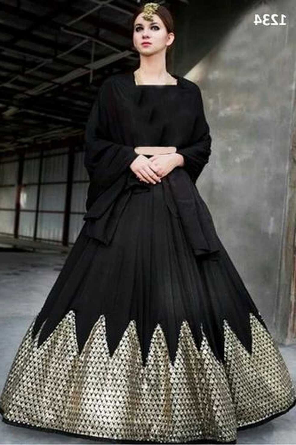 Indian Black Wedding Wear Gown at Rs 900 in Surat | ID: 15504830473