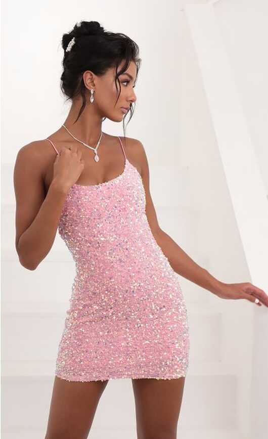 Iridescent Sequin Bodycon Dress in Pink | Clubkleider, Schöne ...