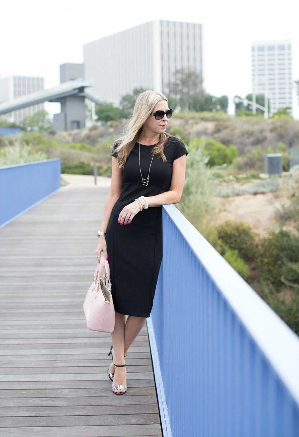 It&#39;s a Date | Little Black Dress - A Thoughtful Place