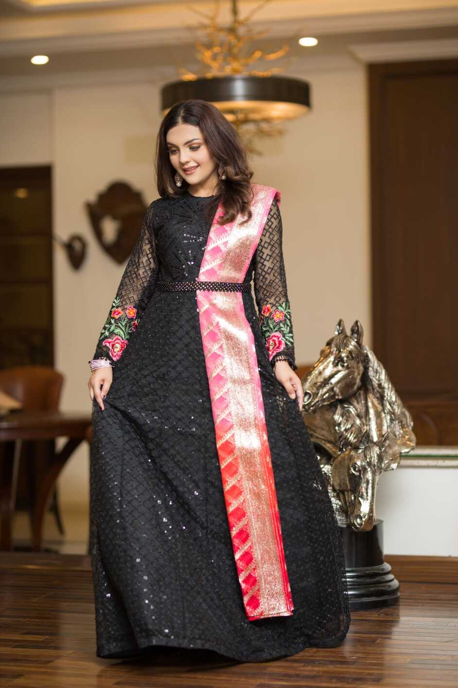 Jhilmil (Black) | Party Dress | Pakistani Formal Dress | RJ&#39;s Pret