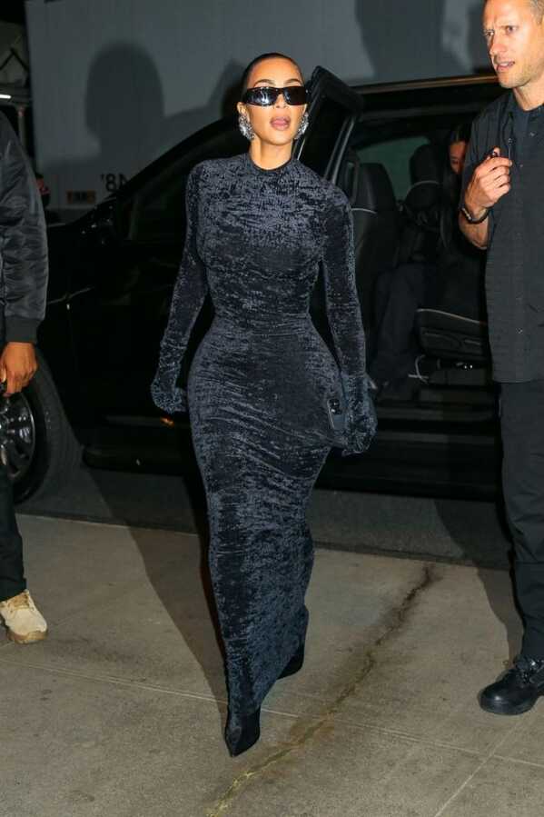 Kim Kardashian Is Smooth in Velvet Bodycon Dress &amp; Black Velvet ...