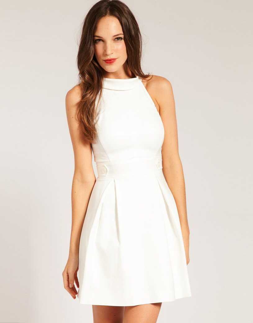 LITTLE WHITE DRESS ALWAYS STANDS APART - Godfather Style