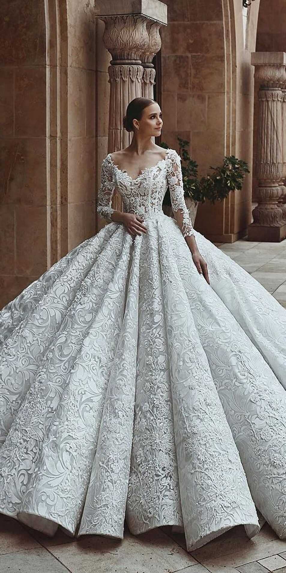 Lace Ball Gown Wedding Dresses You&#39;ll Love