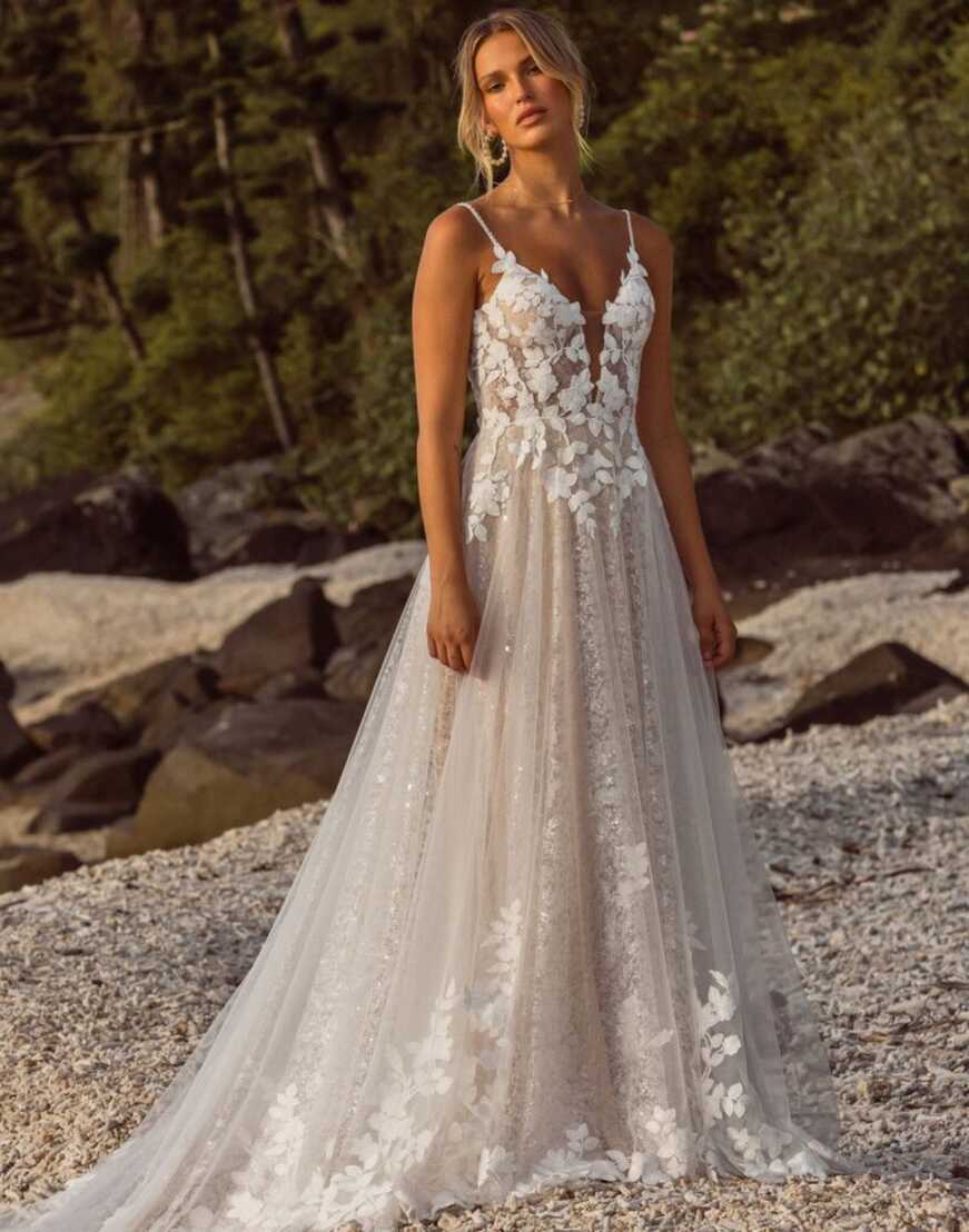 Lace Wedding Dresses | Wedding Dress Trends