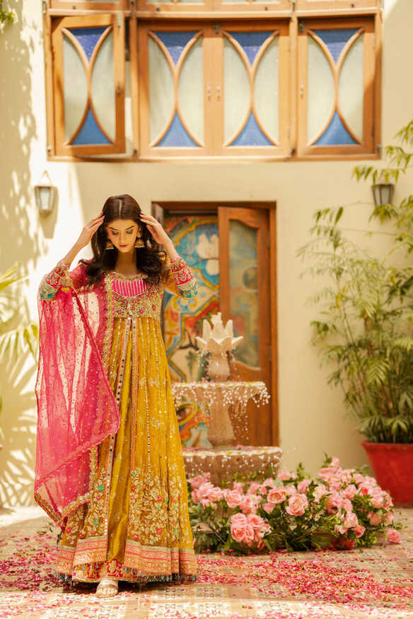 Latest Frock Lehenga Yellow Pakistani Bridal Dress for Mehndi ...